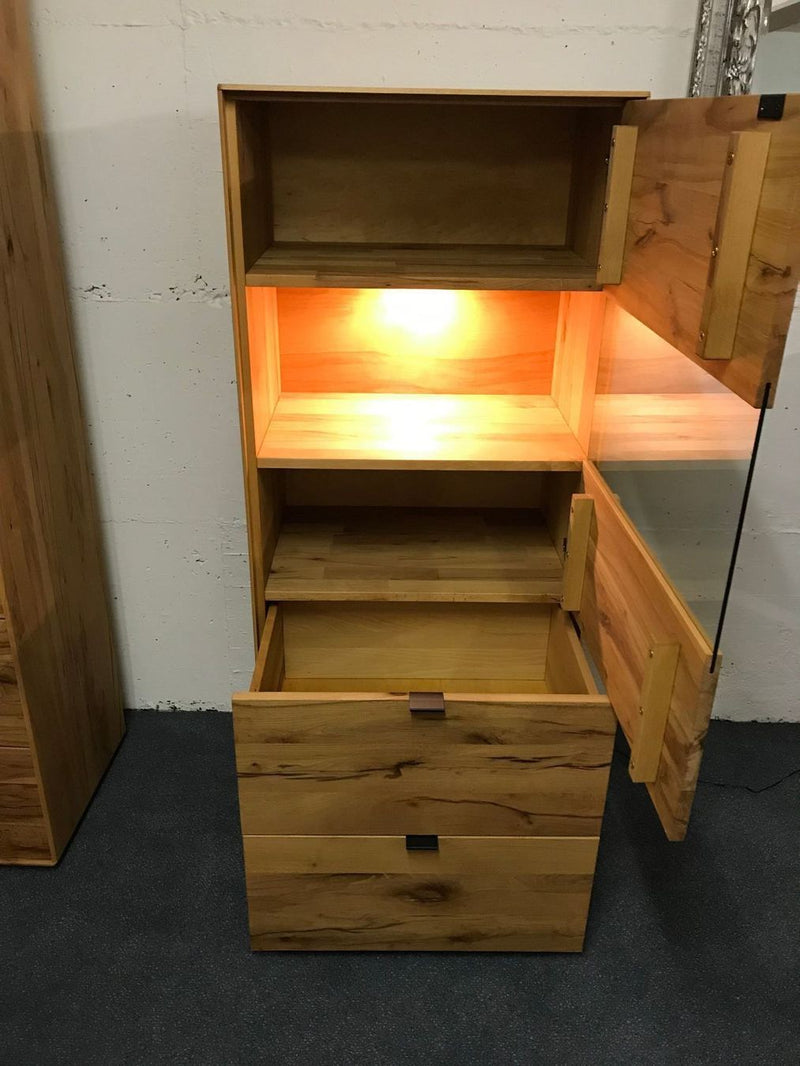 Vitrine ZERRO Wildkernbuche massiv Möbel Rufli AG vitrine-zerro-wildkernbuche-massiv-60-cm_2