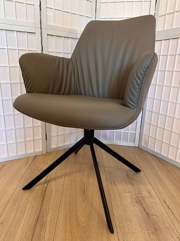 6 Sessel ARONA Leder schlamm Möbel Rufli AG 6-sessel-arona-leder-schlamm-braun-360-drehbar-und-schwingfunktion-3