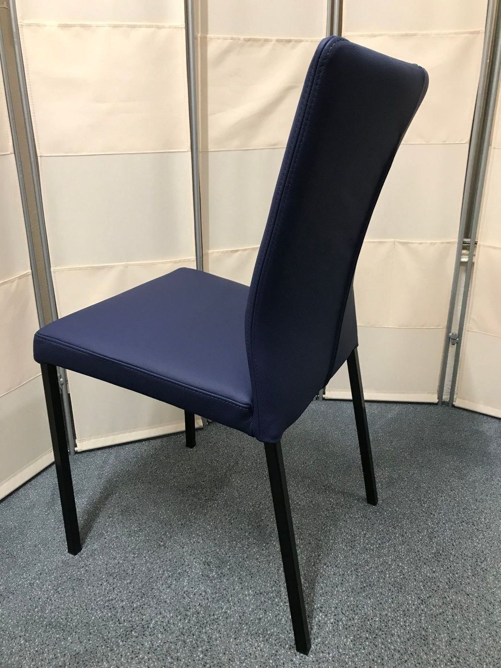 6 Stühle ITALIC Leder Farbe Kobalt blau