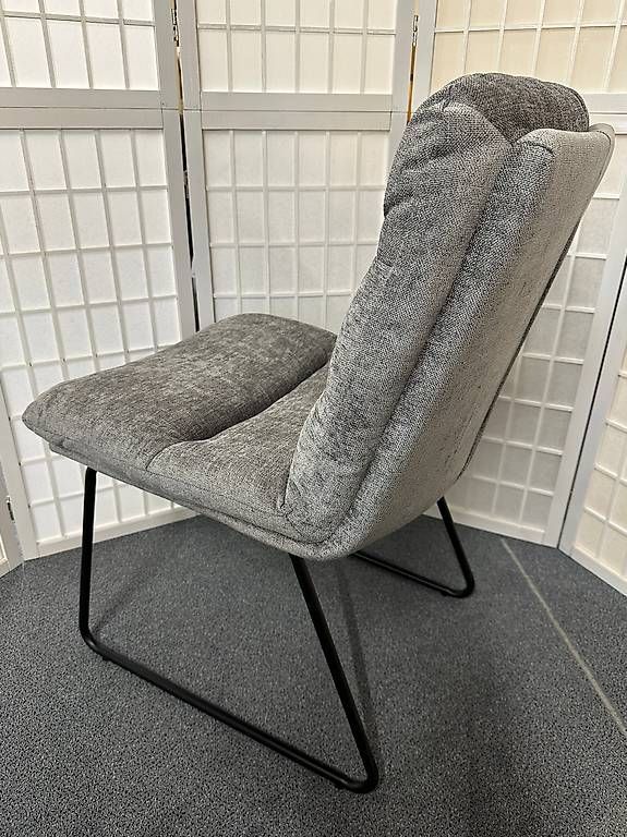 4 Stühle PINA Stoff grau Möbel Rufli AG 6-stuhle-pina-stoff-laura-108-grau-kufen-metall-schwarz-5