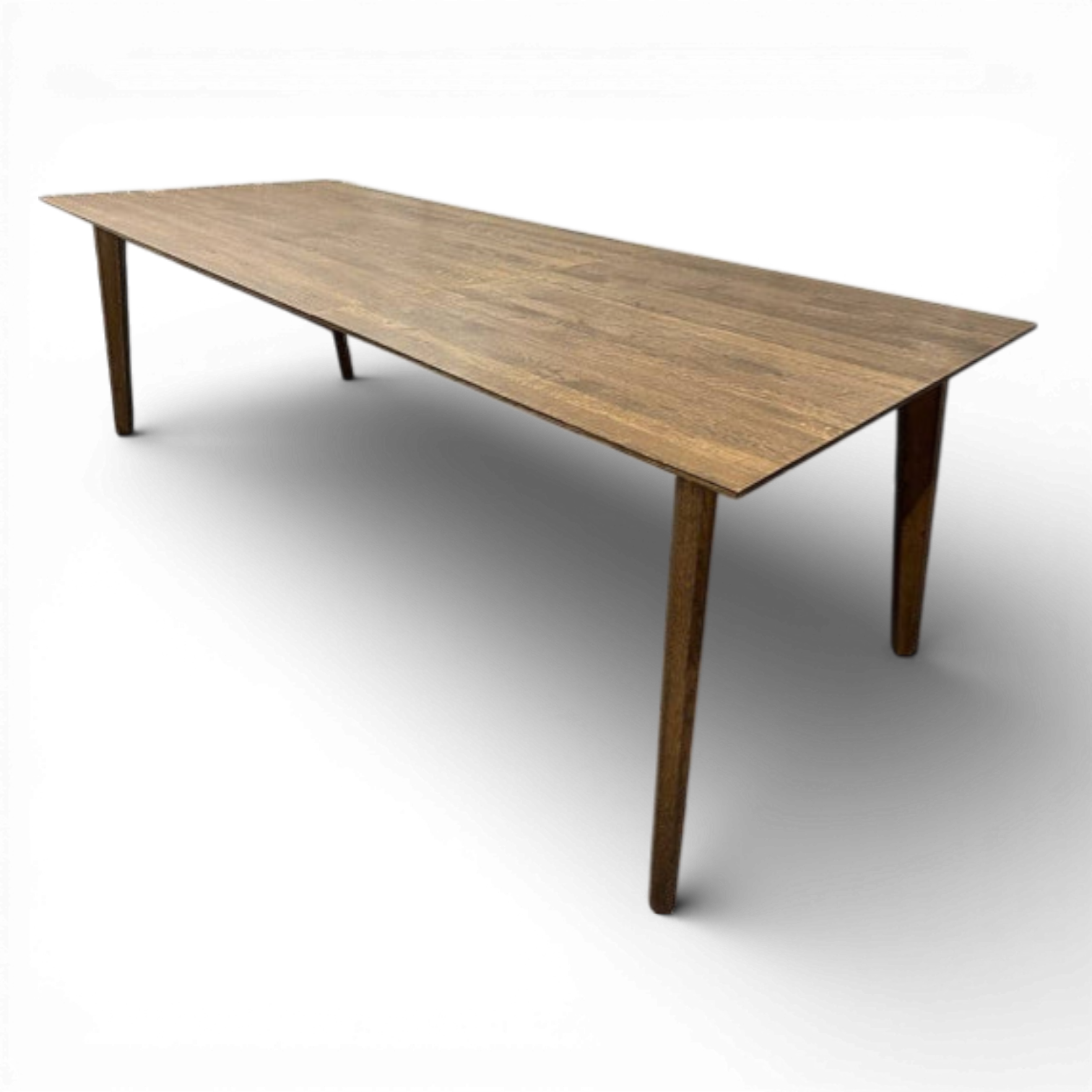 Tisch ERIKA Wildeiche massiv gebeizt