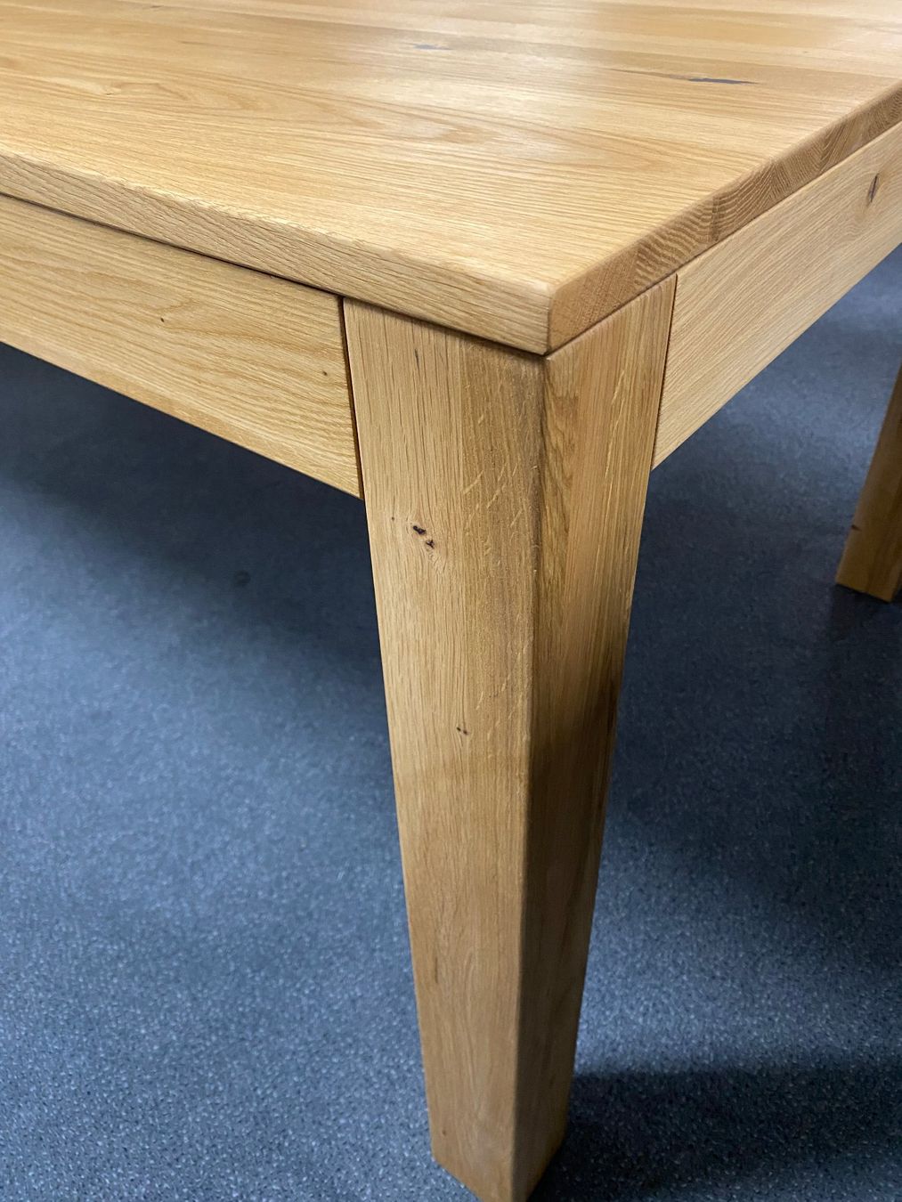 Auszugtisch MAX Wildeiche massiv