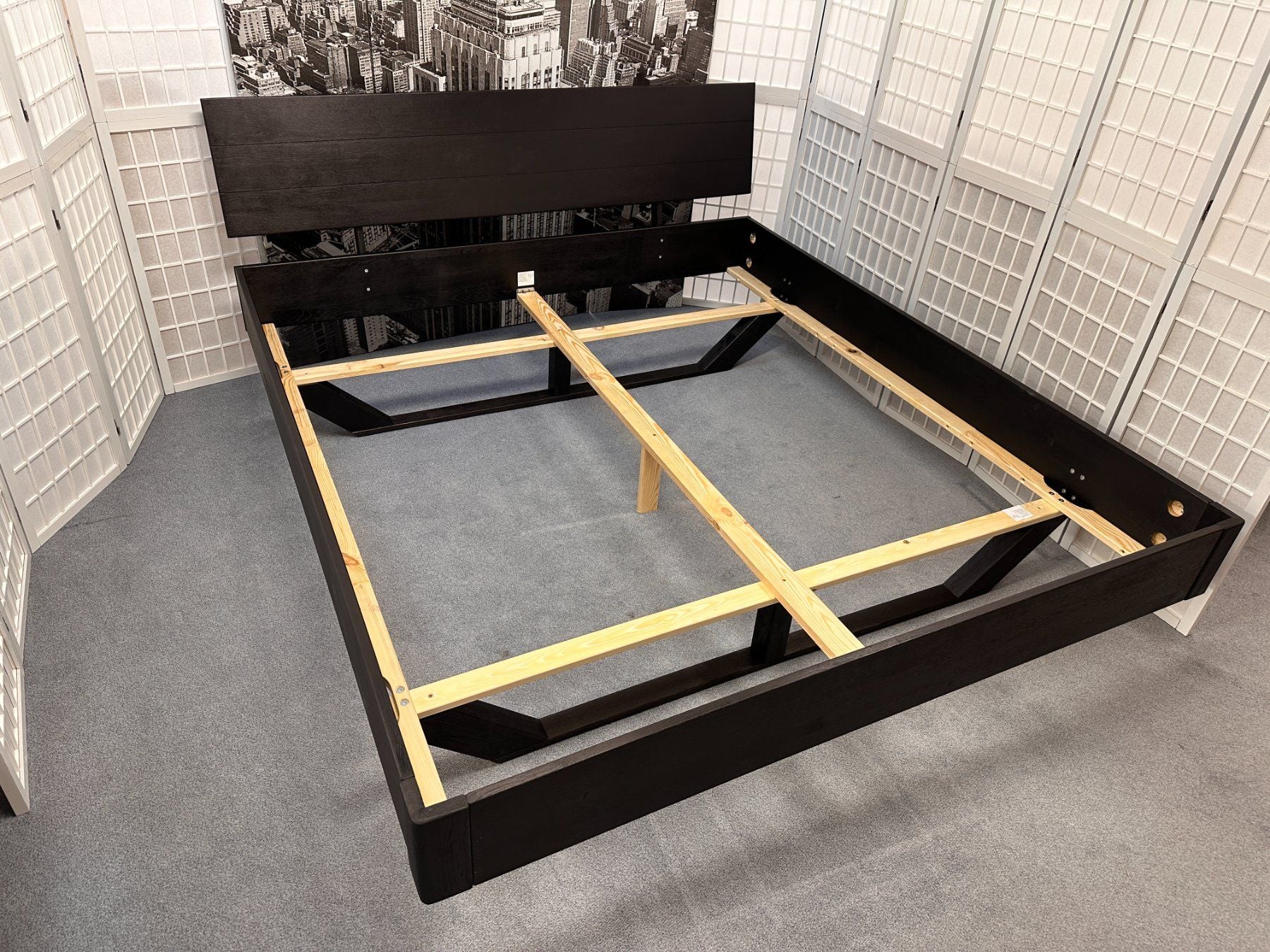 Bett BLACK EDITION Wildeiche massiv schwarz Möbel Rufli AG bett-black-edition-wildeiche-massiv-schwarz-holzkufen-cm-6