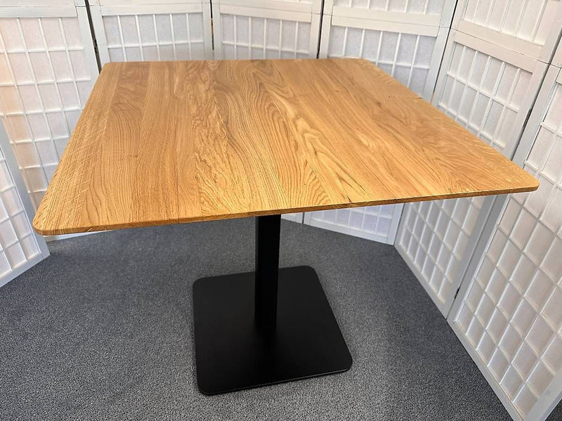 Tisch ELIAS MOLLIS Wildeiche massiv 80 x 80 cm Möbel Rufli AG bistro-tisch-elias-mollis-wildeiche-massiv-natur-lackiert-quadratisch-80-cm