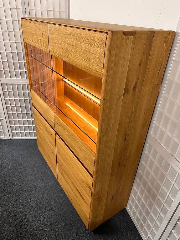 Highboard NYON Asteiche massiv Möbel Rufli AG highboard-nyon-wimmer-asteiche-wildeiche-massiv-beleuchtung-120-cm-2