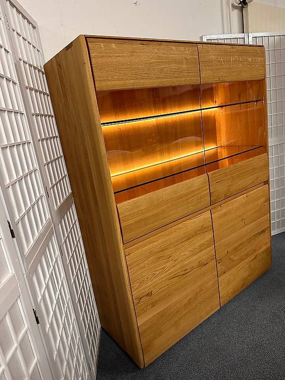 Highboard NYON Asteiche massiv Möbel Rufli AG highboard-nyon-wimmer-asteiche-wildeiche-massiv-beleuchtung-120-cm-3