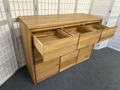 Kommode RÖDVIG Wildeiche massiv Möbel Rufli AG kommode-sideboard-roedvig-wildeiche-massiv-geolt-130-cm-4