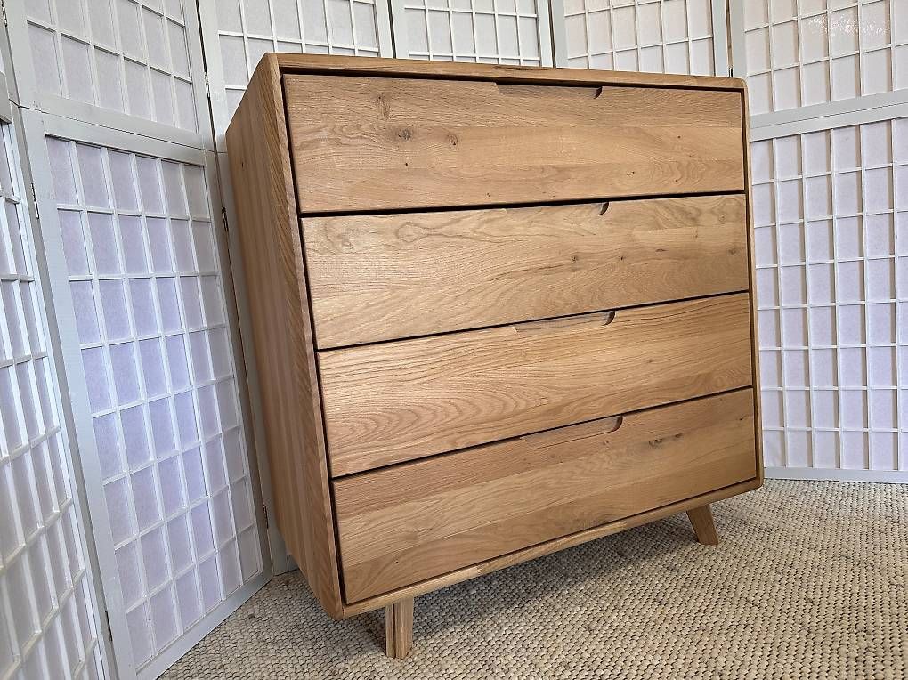 Kommode SKAGEN Wildeiche massiv Möbel Rufli AG kommode-skagen-wildeiche-massiv-90-x-90-cm-4-schubladen-3