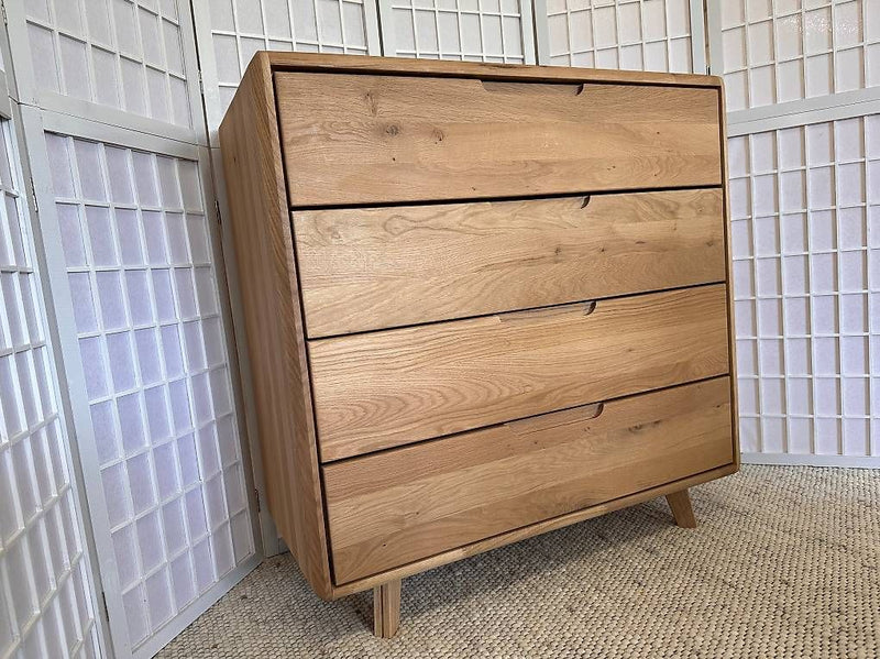 Kommode SKAGEN Wildeiche massiv Möbel Rufli AG kommode-skagen-wildeiche-massiv-90-x-90-cm-4-schubladen-3