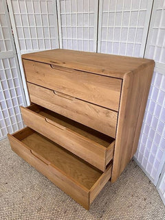 Kommode SKAGEN Wildeiche massiv Möbel Rufli AG kommode-skagen-wildeiche-massiv-90-x-90-cm-4-schubladen-5