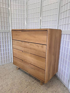 Kommode SKAGEN Wildeiche massiv Möbel Rufli AG kommode-skagen-wildeiche-massiv-90-x-90-cm-4-schubladen-7