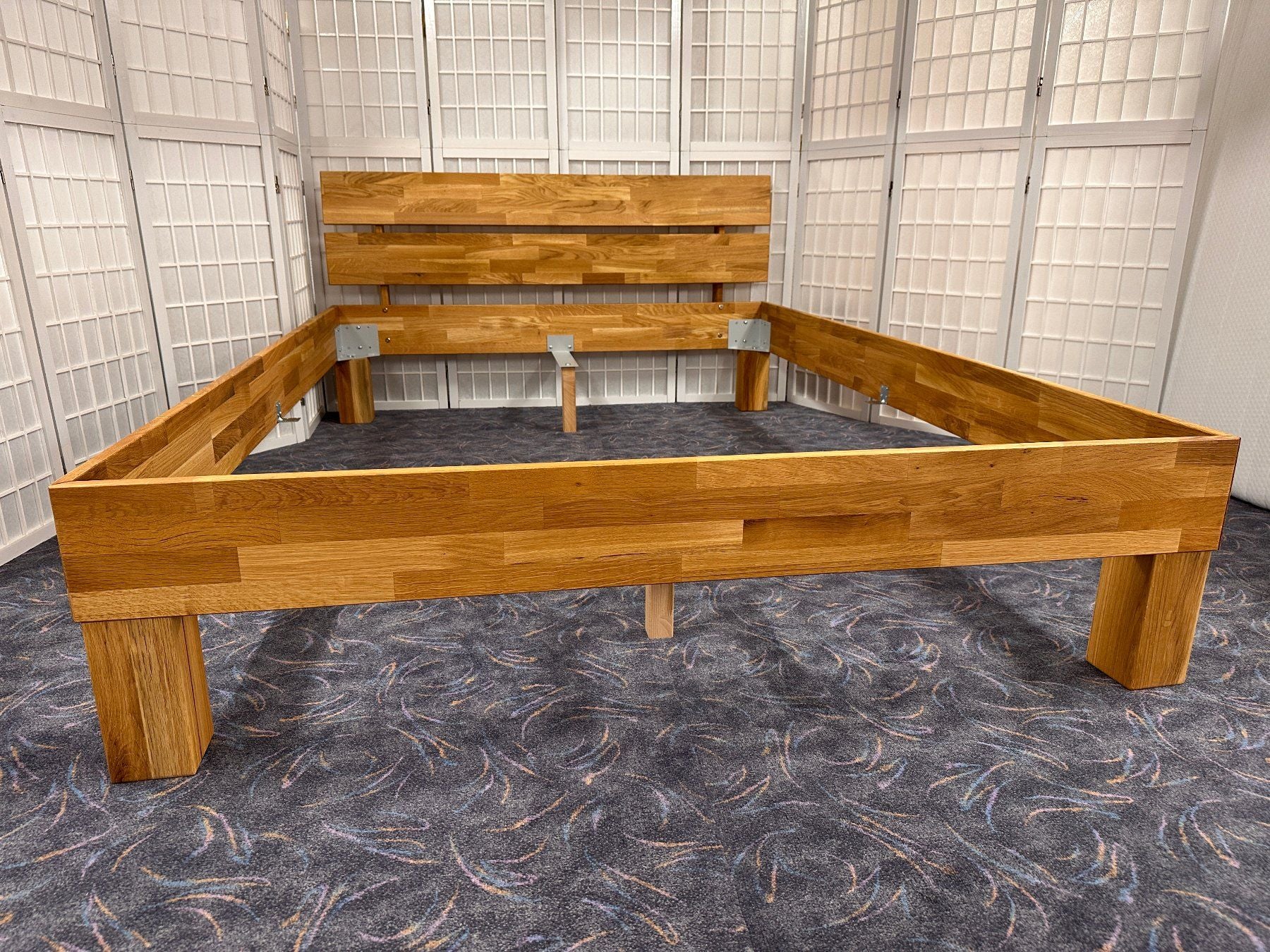 Bett ANTONELLA Wildeiche massiv