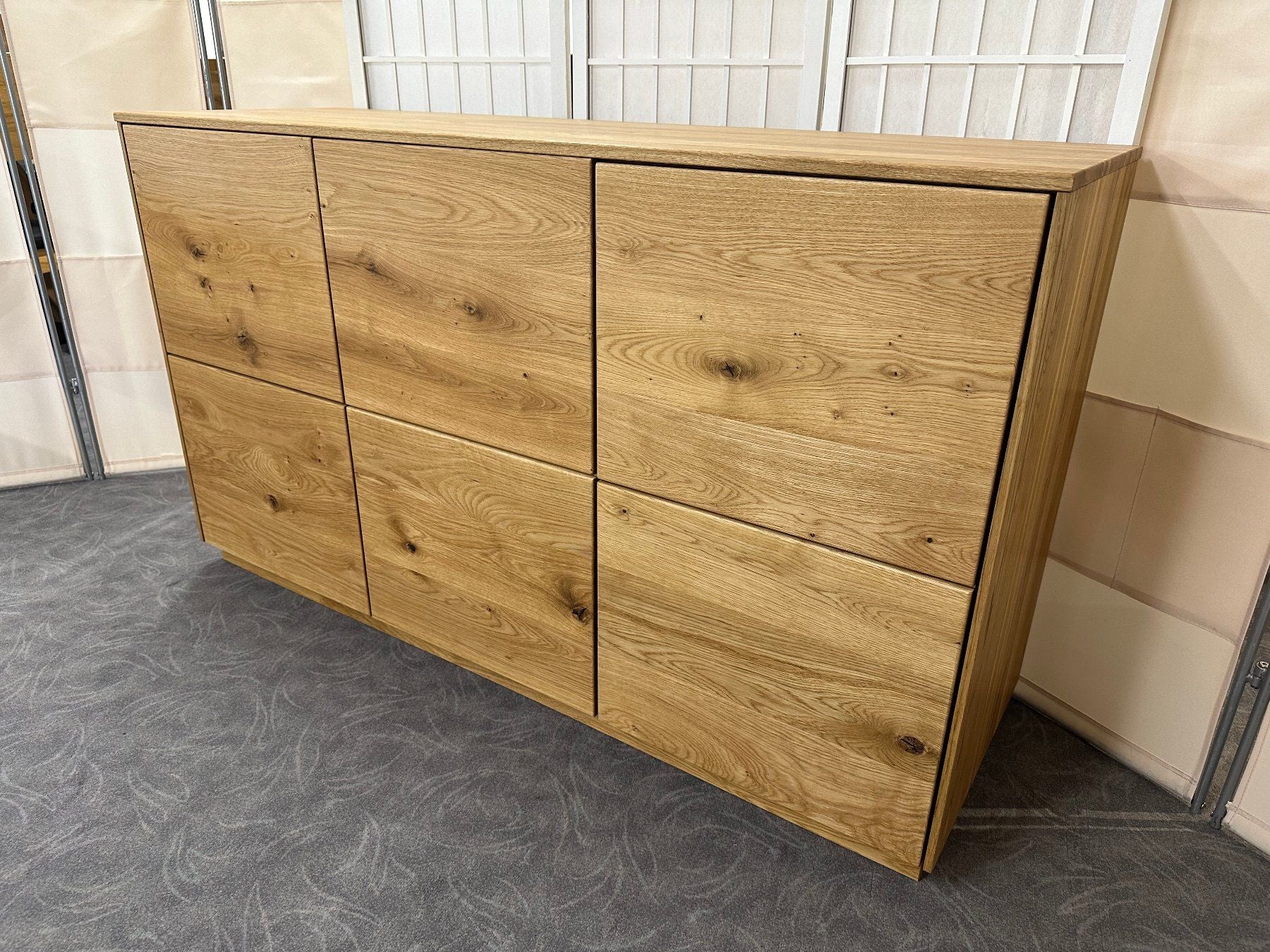 Sideboard ST. GALLEN Wildeiche massiv 139 cm