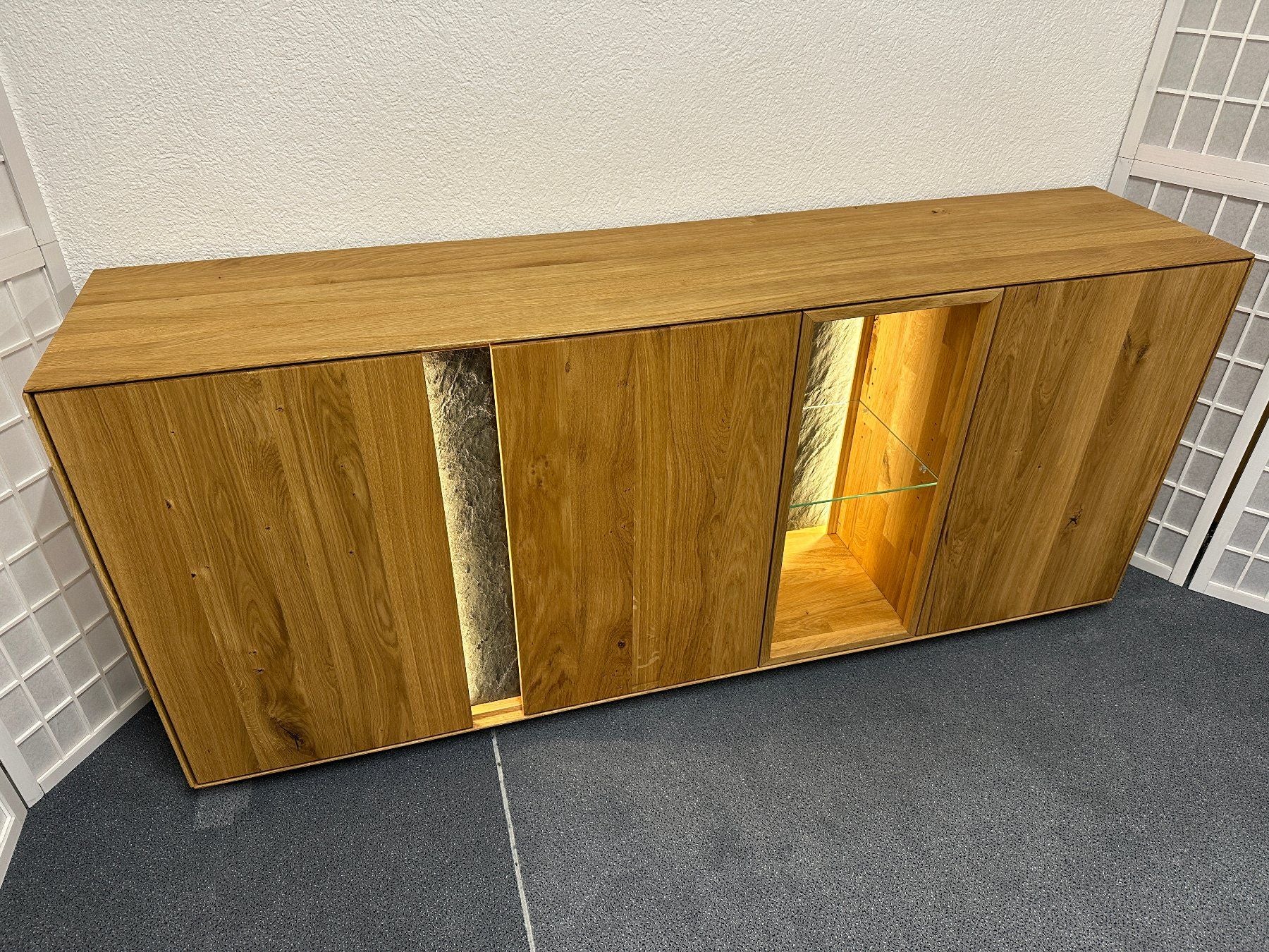 Sideboard TURIN Wildeiche massiv Steinfurnier