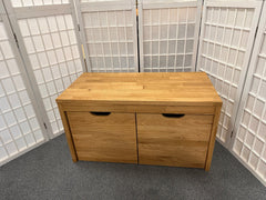 Sitzbank COLON Wildeiche massiv 82 cm 2 Schubladen Möbel Rufli AG sitzbank-garderobe-colon-wildeiche-massiv-2-schubladen-82-cm