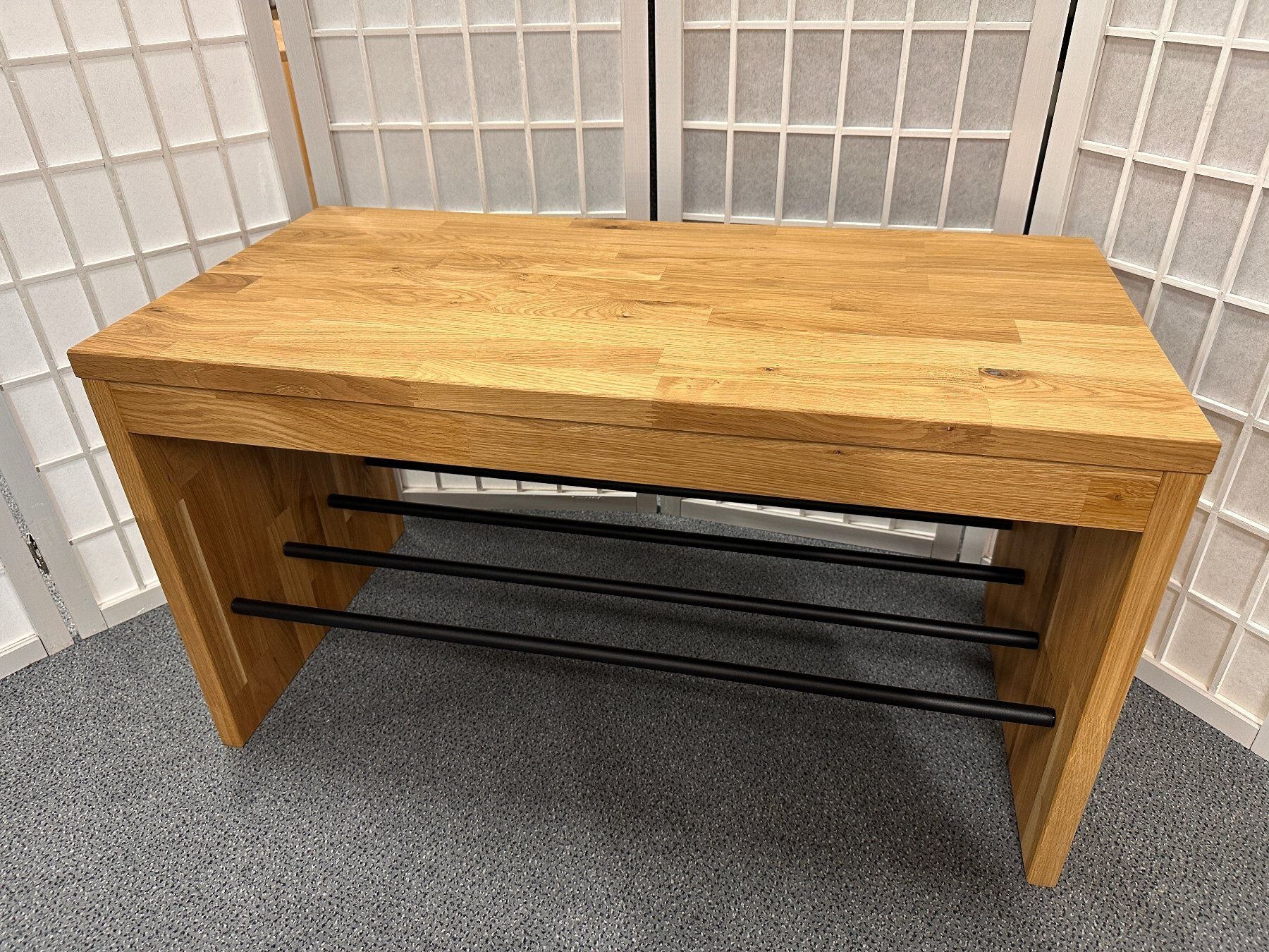 Sitzbank COLON Wildeiche massiv 82 cm Möbel Rufli AG sitzbank-garderobenbank-colon-wildeiche-massiv-ablage-schwarz-82-cm-1
