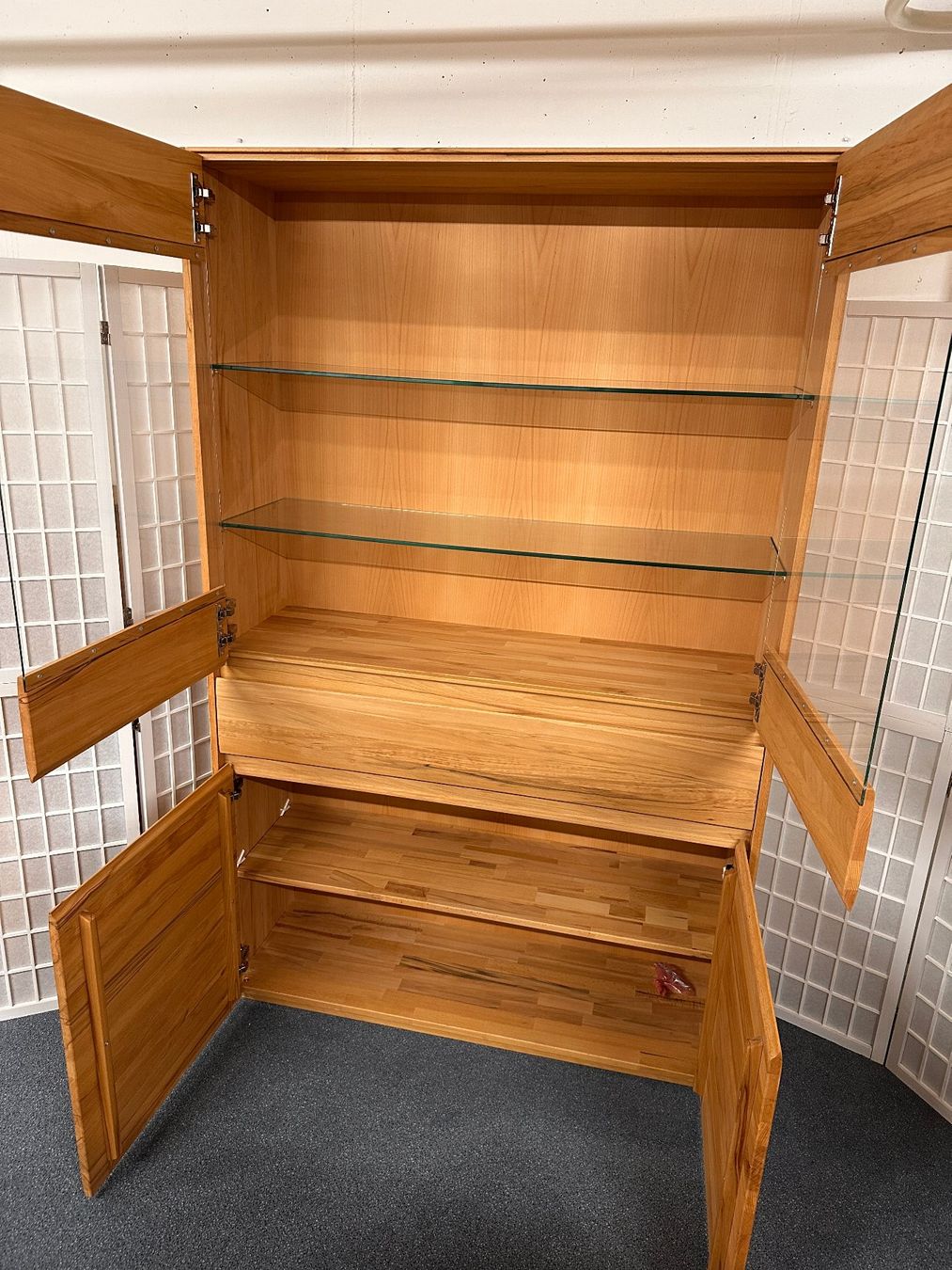 Vitrine NYON Kernbuche massiv Möbel Rufli AG vitrine-highboard-wimmer-nyon-kernbuche-massiv-120-x-190-cm-4
